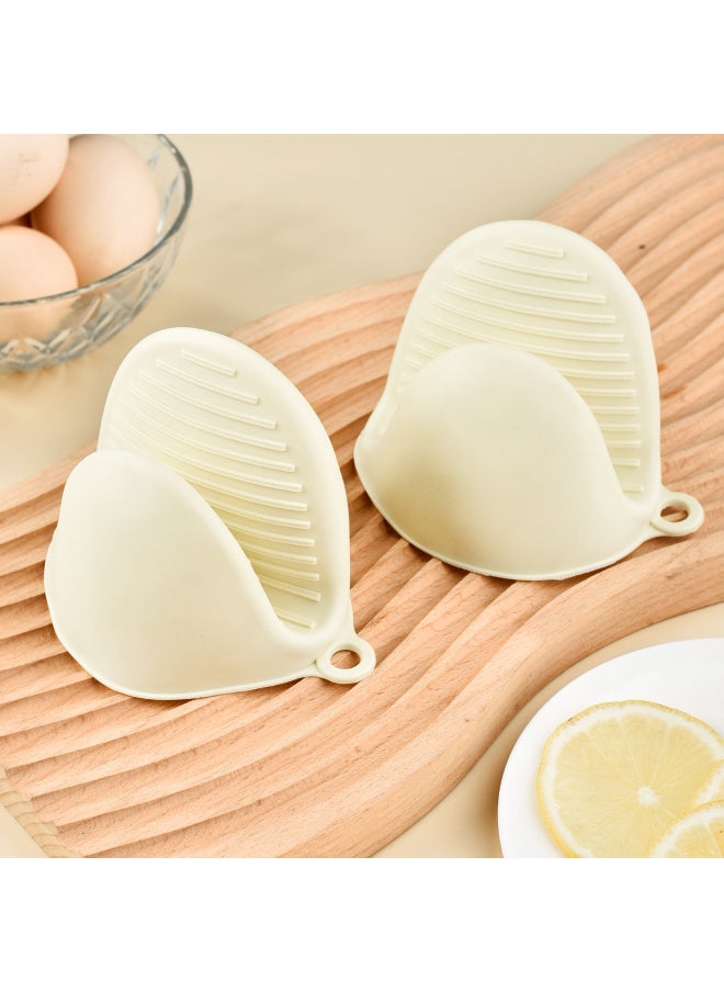 Generic - Silicone Spatula Frying Shovel Soup Spoon Food Clip Egg Beater High Temperature Resistant Food Grade Children's Food Supplement Tableware Four-piece Set-Specifications:Creamy Yellow Anti-scald Hand Clips - Image 1