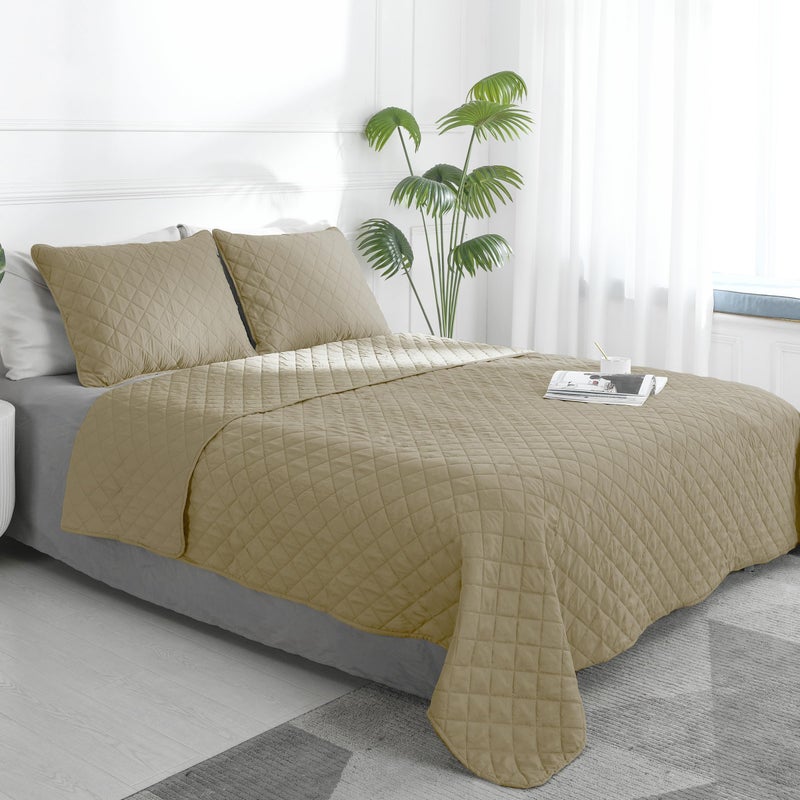 EasyGoing FullQueen Size Reversible Quilt Set with 1 Quilt and 2 Pillow Shams Soft Bed Quilt Cover Water Resistant Lightweight Microfiber Bedspread Stain Resistant BeigeBeige