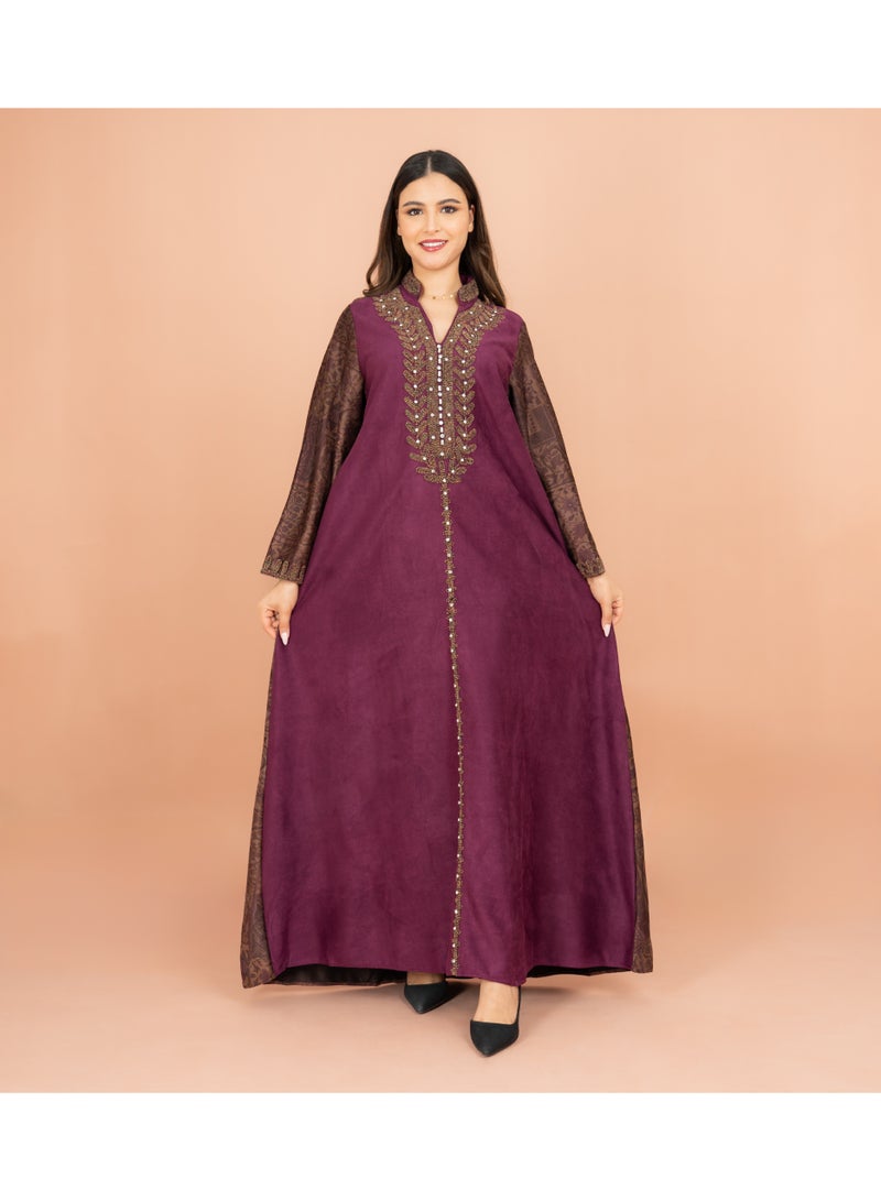 اكسا جلابية فاخرة من الماندرين مطرزة بالخرز بأكمام منقوشة - Image 5