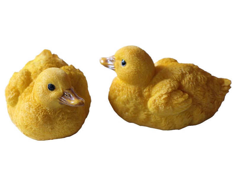 Floating Resin Duck Figurine Pond Dcor Garden Lawn Patio Outdoor Statue Yellow Set of 2