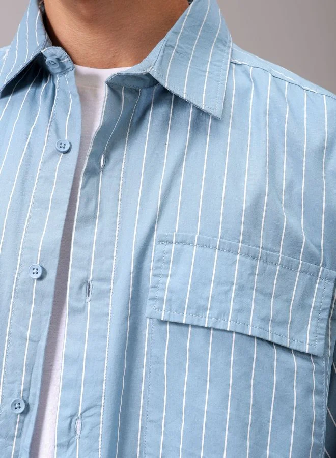 ذا انديان كراج كو Men Oversized Pin Striped Half Sleeves Cutaway Collar Double Flap Pocket Street Wear Shirt