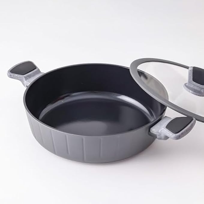 دانوب هوم مقلاة شيفس ديلايت ستيلا الضحلة مع غطاء، مقلاة غير لاصقة وخالية من حمض بيرفلورو الأوكتانويك للطهي الصحي، مقلاة عميقة فاخرة للقلي السريع، متوافقة مع أدوات الطهي بالحث، الطول 28 × العرض 8 سم - Image 3