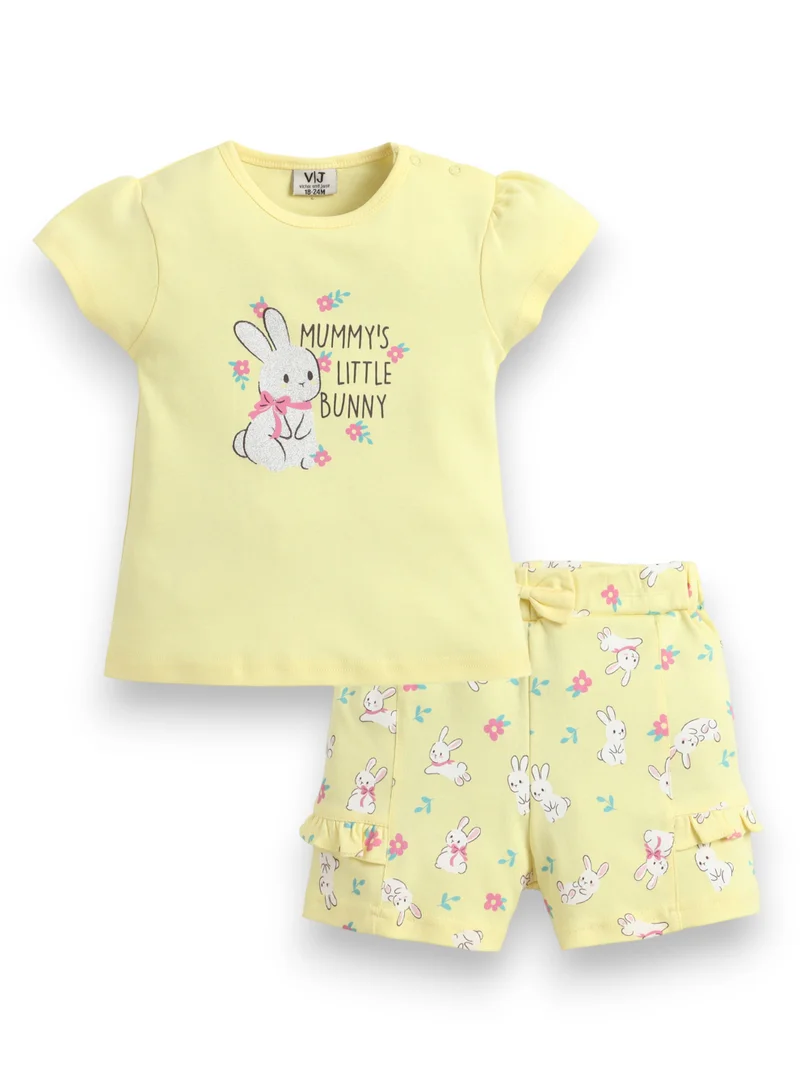 فكتور اند جين Infant Girls’ 2-Piece Set – Bunny Graphic Top & Floral Ruffle Shorts