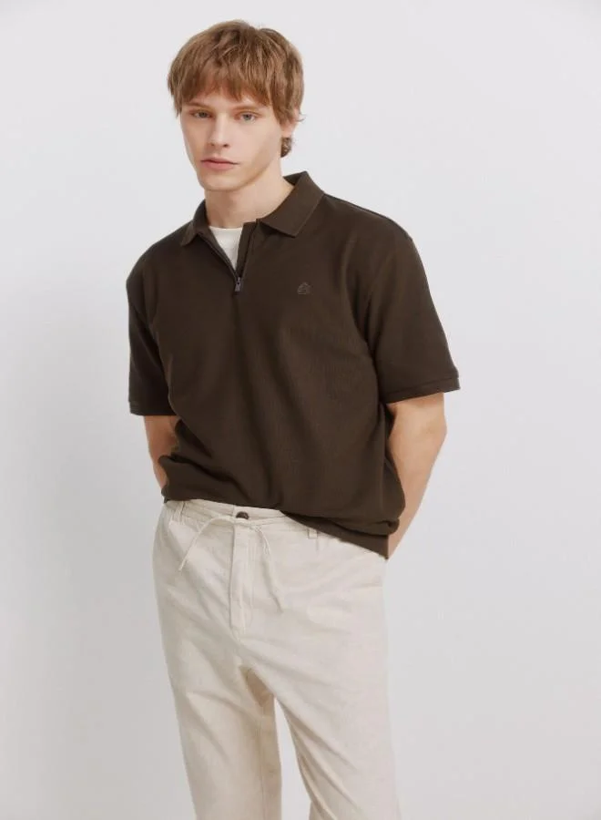 Springfield  Linen/cotton drawstring elasticated waistband welt back pockets front coin pocket Comfort Slim fit trousers for Men | Best Price UAE