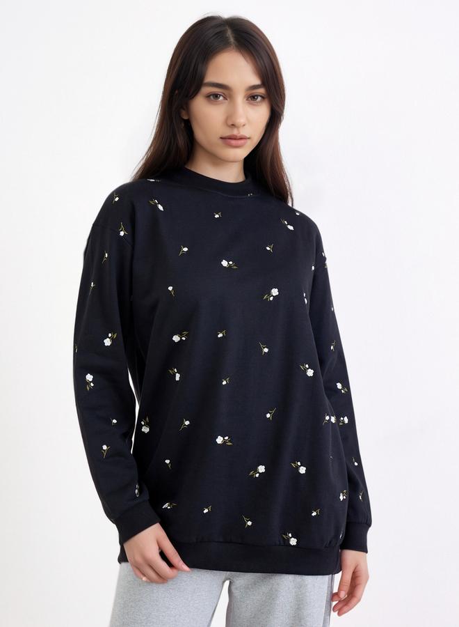 Styli Black Regular Fit Longline Embroidered Sweatshirt - Image 1