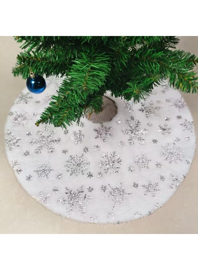 تنورة شجرة عيد الميلاد  قطيفة مقاس 70 بوصة من الفرو الصناعي الفاخر مع زينة شجرة عيد الميلاد على شكل رقاقات ثلج فضية - Image 1