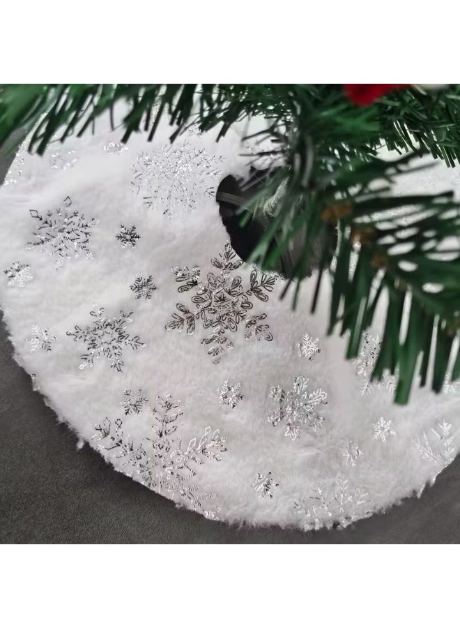 تنورة شجرة عيد الميلاد  قطيفة مقاس 70 بوصة من الفرو الصناعي الفاخر مع زينة شجرة عيد الميلاد على شكل رقاقات ثلج فضية - Image 2