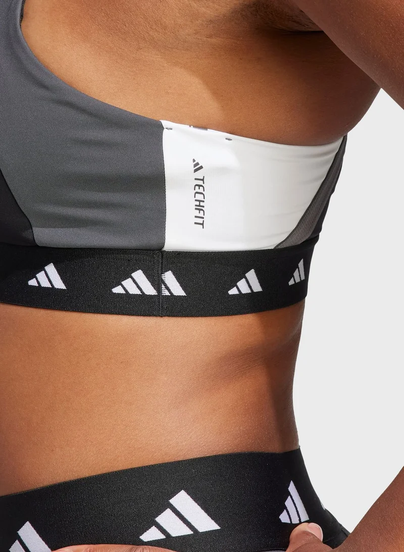 adidas صدرية رياضية بدعم متوسط وتقنية ايروردي