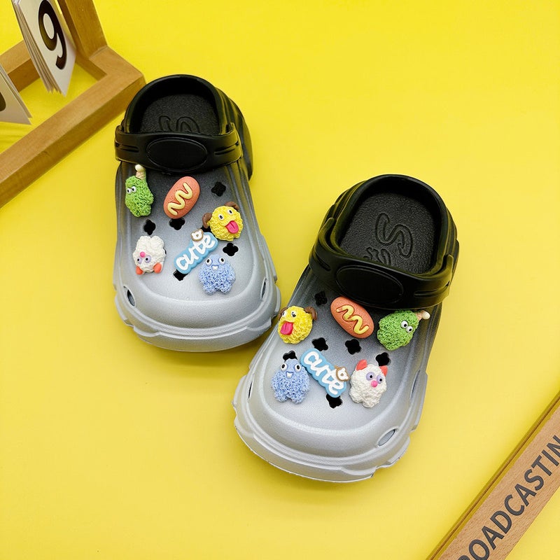 Eva Kulomi Girls Gradient Hole Shoes Summer Indoor Large Children Outside Wear Beach Sandals Women - Image 1