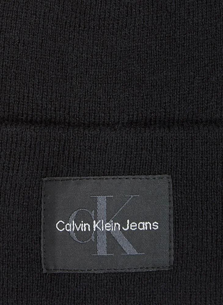 Calvin Klein Jeans Logo Detail  Woven Patch Beanie