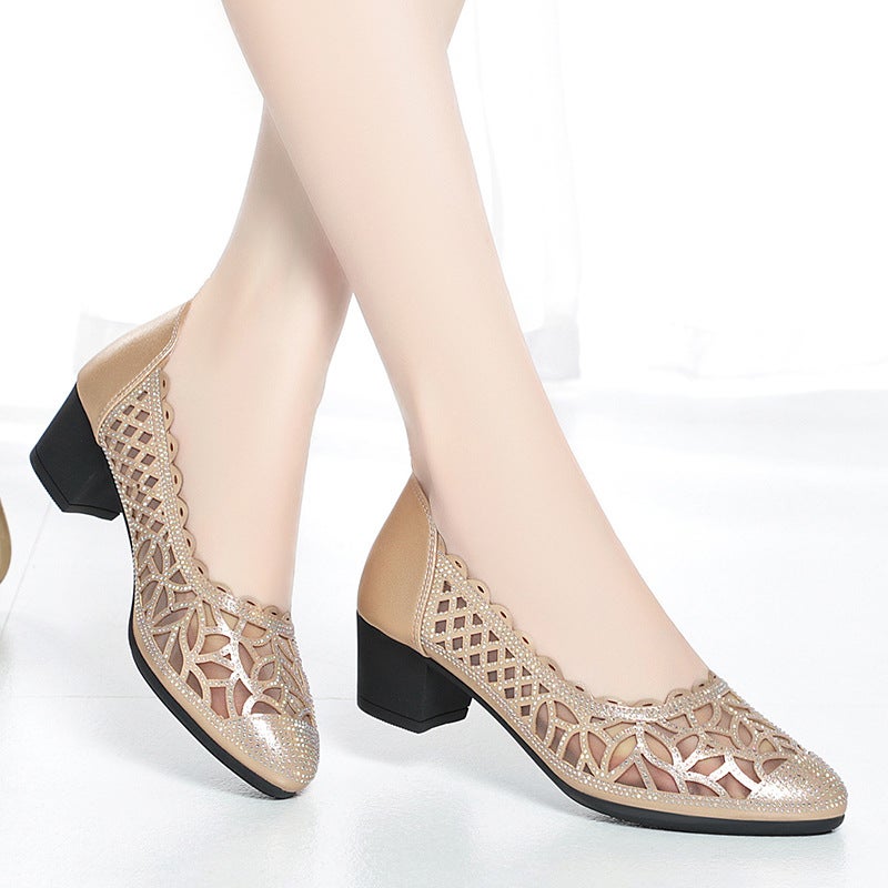 Mesh Single Shoes For Women 2023 New Summer Women'S Shoes Fashionable Mom Shoes With Buckle Hollow-Out Elderly Closed-Toe Sandals - Image 1