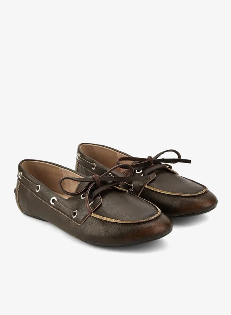 سيليست حذاء نسائي سهل الارتداء بتفاصيل رباط