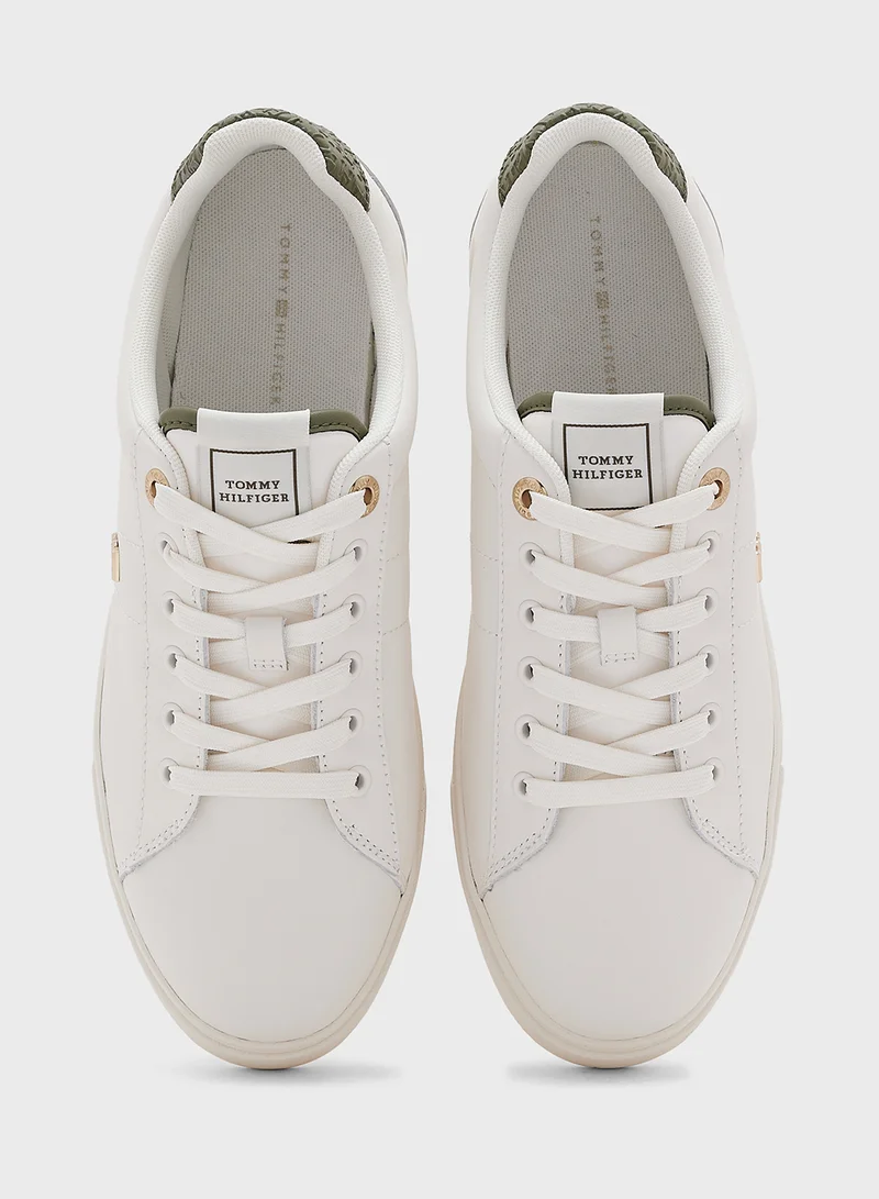 تومي هيلفيغر Lace Up Low Top Sneakers
