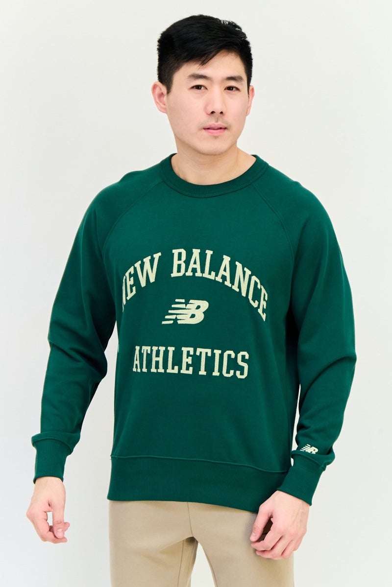 New Balance سويت شيرت خارجي بأكمام طويلة للرجال بتصميم مريح، أخضر - Image 1
