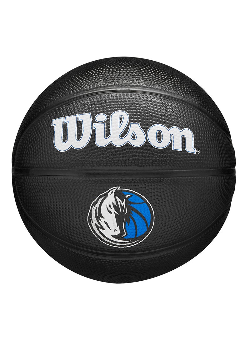 Wilson NBA Team Tribute Mini Basketball Dallas Mavericks - Size 3 (mini ball) - Black - Image 1