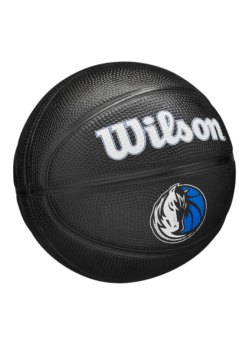 Wilson NBA Team Tribute Mini Basketball Dallas Mavericks - Size 3 (mini ball) - Black - Image 2