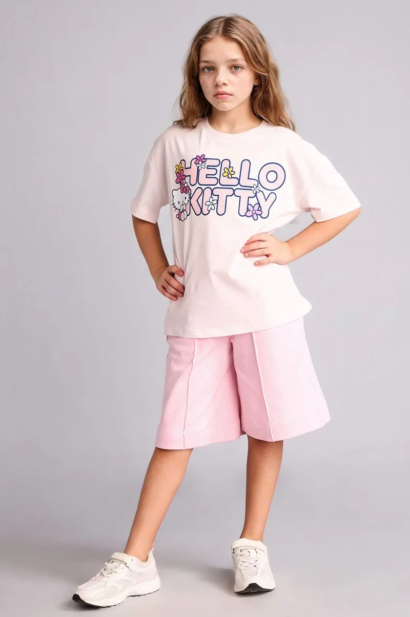 ديفاكتو Girl Relax Fit Hello Kitty Licensed Short Sleeve T-Shirt