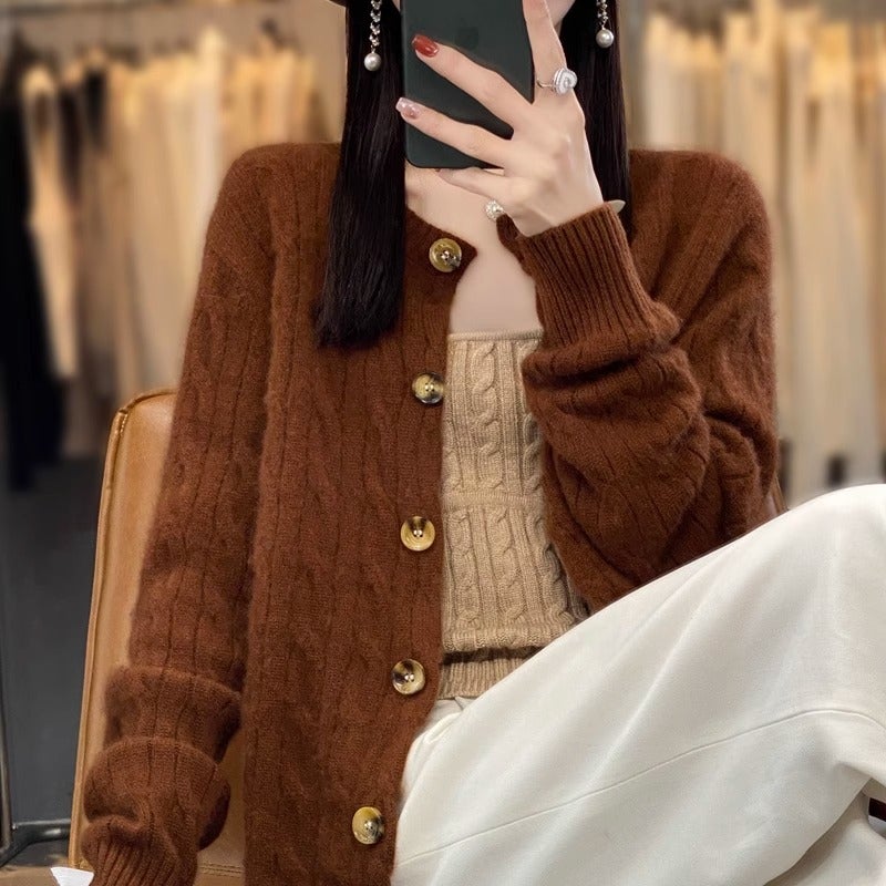 2023 autumn and winter New pure woolen sweater womens button round neck thickened knitted cardigan loose bottoming shirt sweater coat White