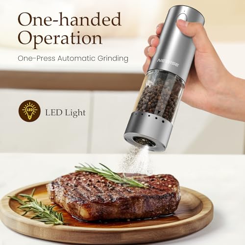 Newise طقم مطحنة الملح والفلفل الكهربائية نيويس، قابلة لإعادة الشحن مع أضواء LED، مطحنة ملح وفلفل أوتوماتيكية من الفولاذ المقاوم للصدأ، قابلة للتعديل في الخشونة، سعة كبيرة، فضي - Image 3