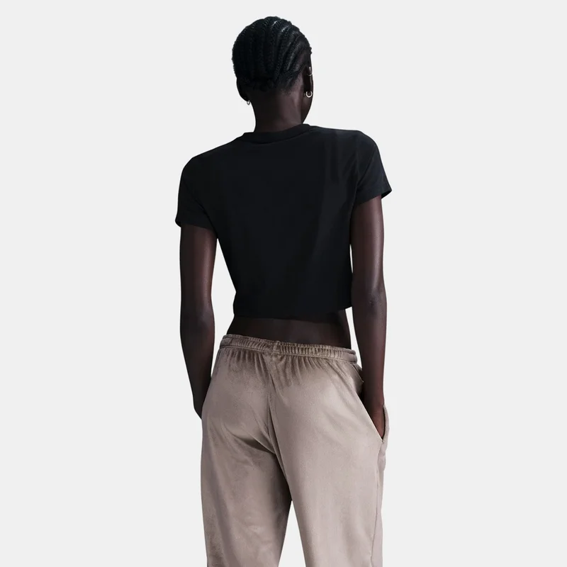 Nike Women's Sportswear Chill Knit Crop Top
