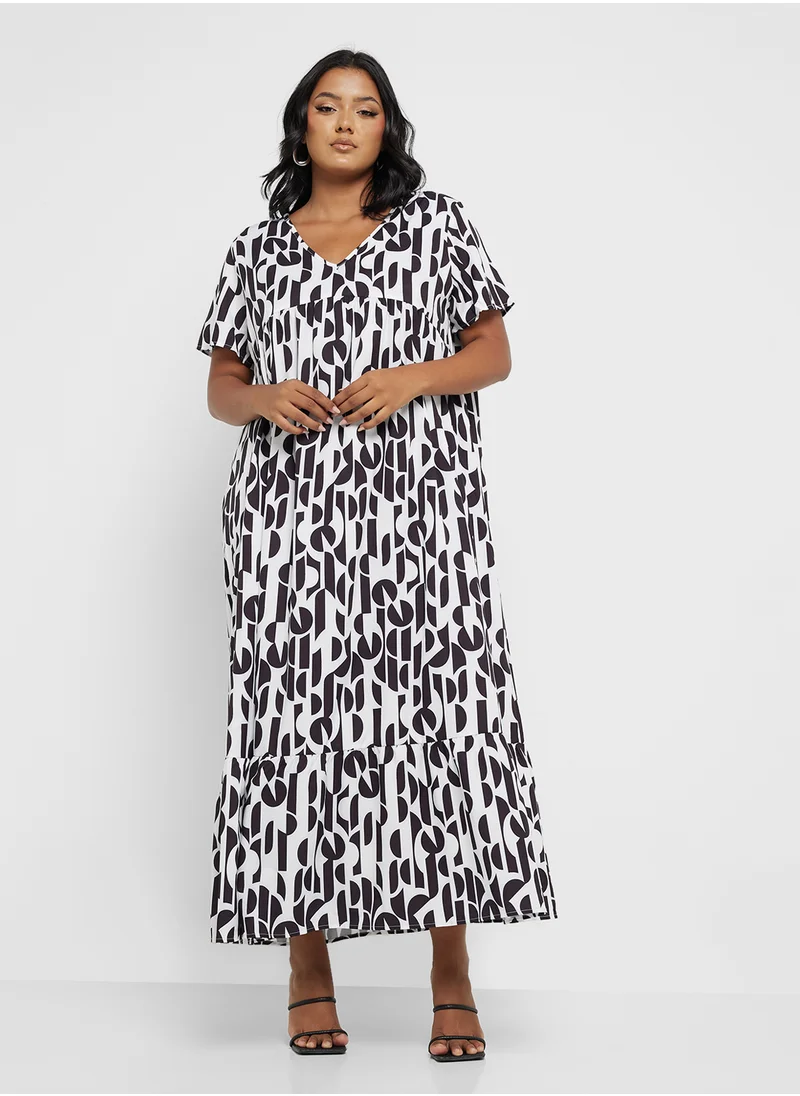 Ginger Plus Graphic Print Maxi Dress