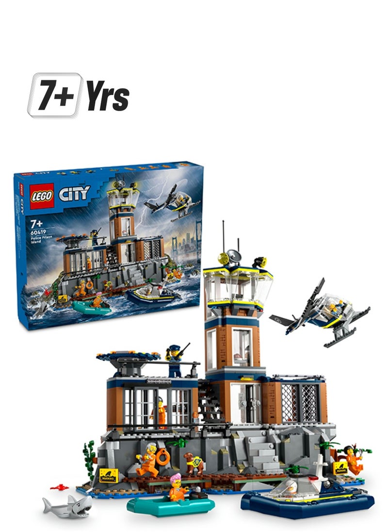 LEGO - 60419 مجموعة بناء لعبة جزيرة سجن الشرطة في المدينة، هدية عيد ميلاد للأولاد والبنات الذين تتراوح أعمارهم بين 7 سنوات وما فوق ويحبون اللعب التخيلي، طائرة هليكوبتر، قارب وزورق، 7 شخصيات صغيرة ورقم كلب وسمكة قرش (980 قطعة) - Image 1