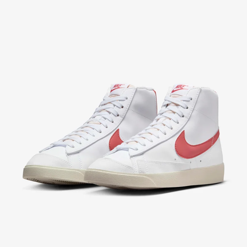 Nike Women's Blazer Mid '77 Shoes