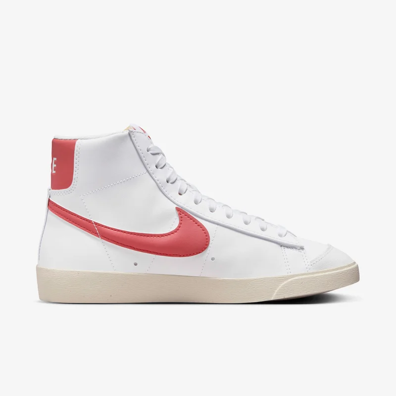 Nike Women's Blazer Mid '77 Shoes