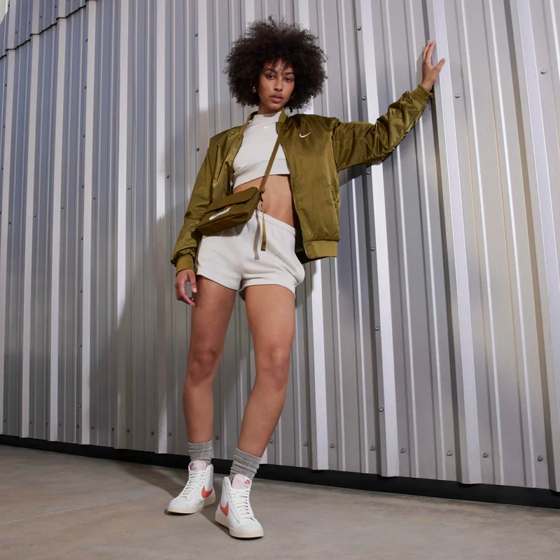 Nike Women's Blazer Mid '77 Shoes