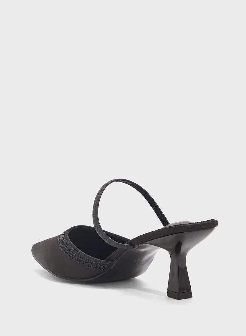 ELLA Slip On Heeled Pump