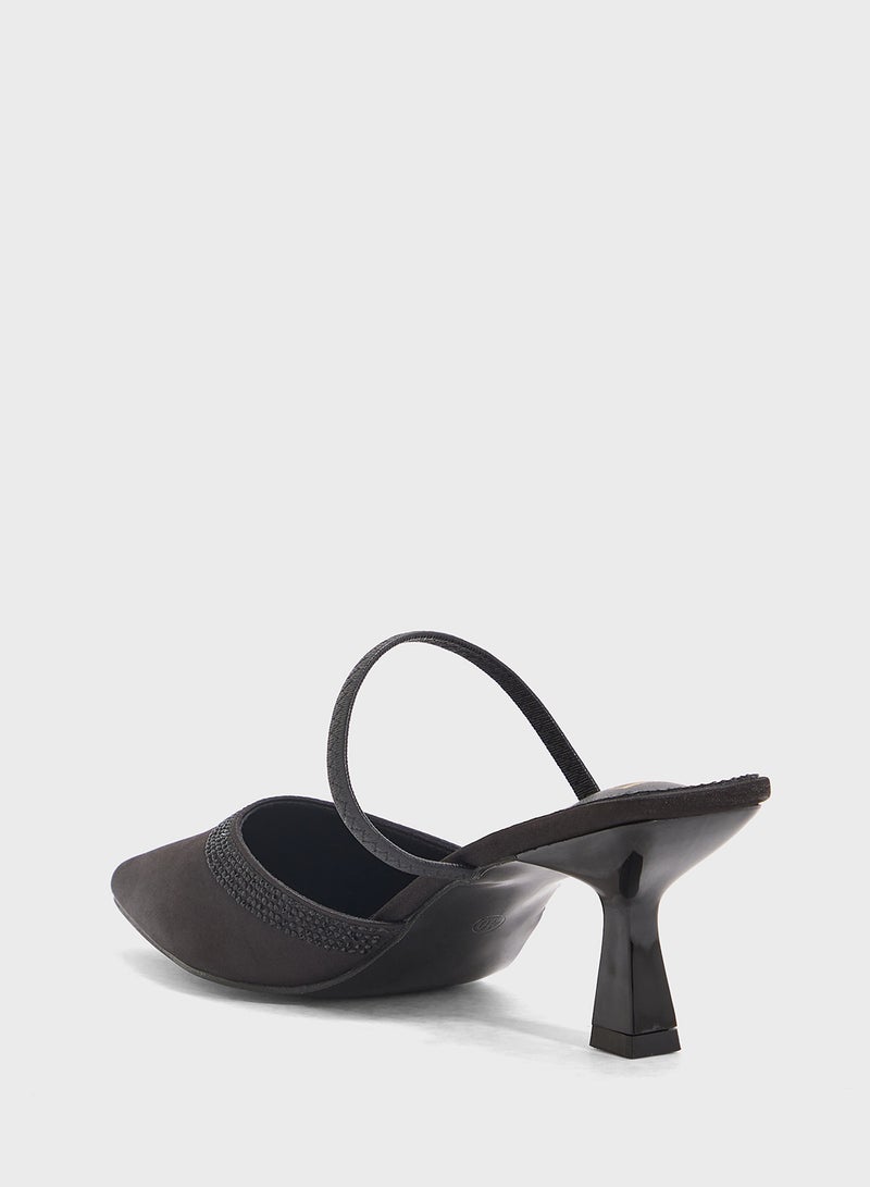ELLA Slip On Heeled Pump - Image 3
