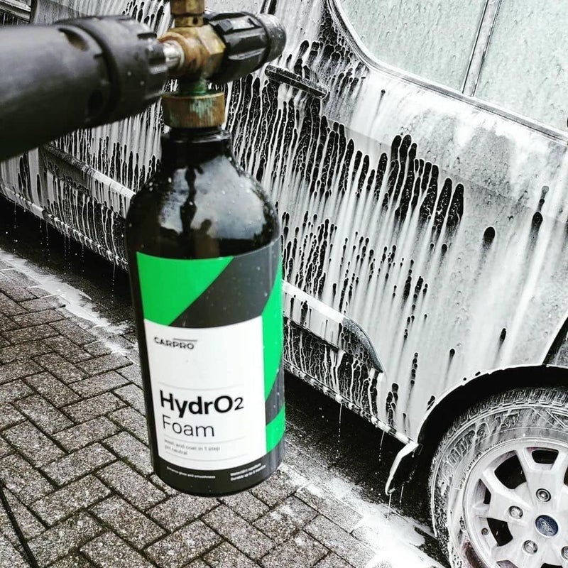 CARPRO HydrO2 Foam Car Wash & High Gloss Sealant in One: 1-Step Car Wash and Coat, Ultra-Hydrophobic Coating - Liter (34oz) - Image 3