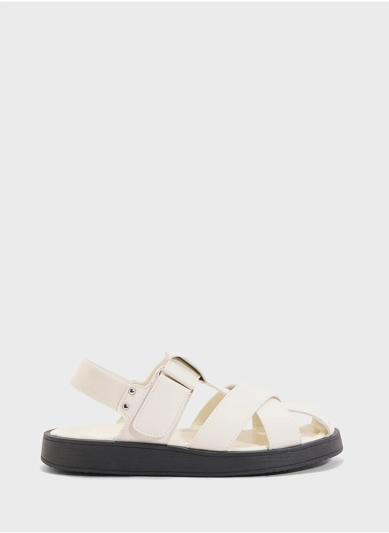 جينجر Fisherman Flat Sandal