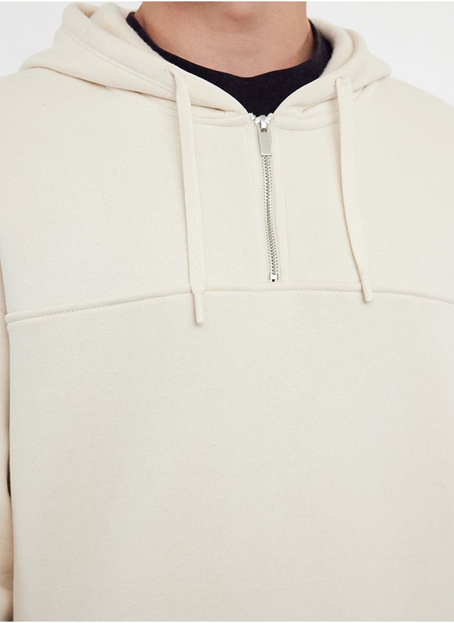 trendyol Beige Zipper and Stitching Detailed Oversize/Wide Fit Thick Fleece Lined Sweatshirt TMNAW25SW00000  - Image 4