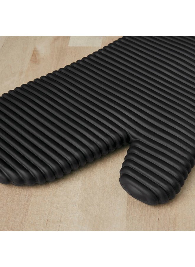KitchenAid KITCHENAID Ribbed Soft Silicone Oven Mitt 2-Pack Set, Matte Black, 7.5"x13"  - Image 3
