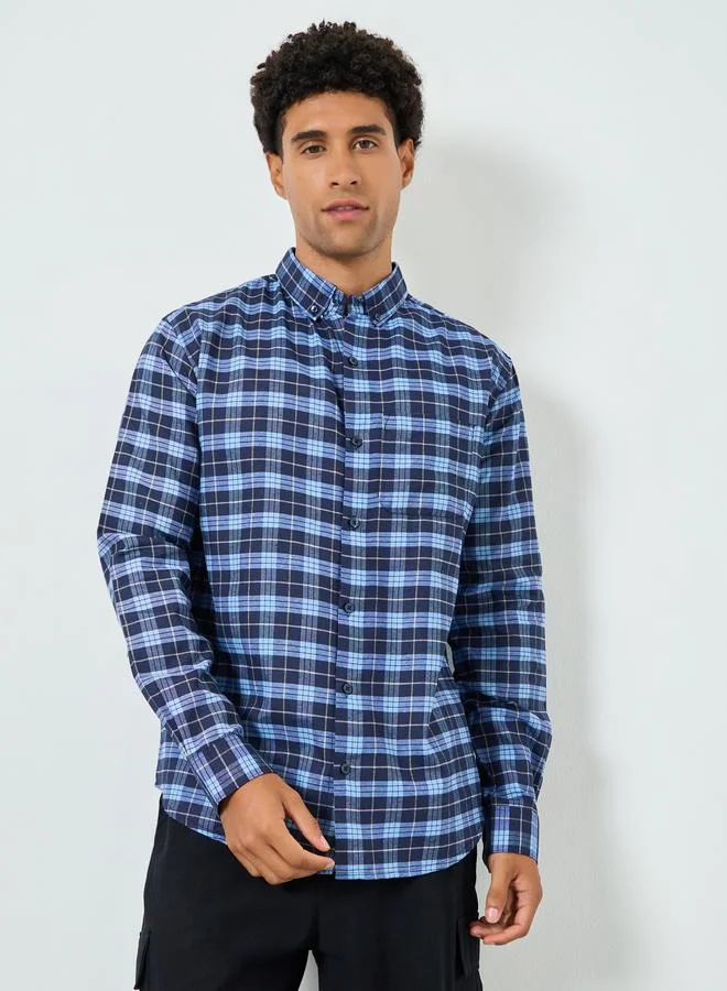 Styli Men Navy Blue Checked Regular Fit Shirt