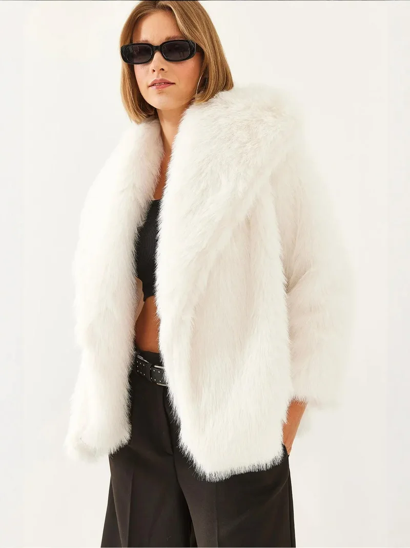 Bianco Lucci LUCCI Oversize Faux Fur Coat