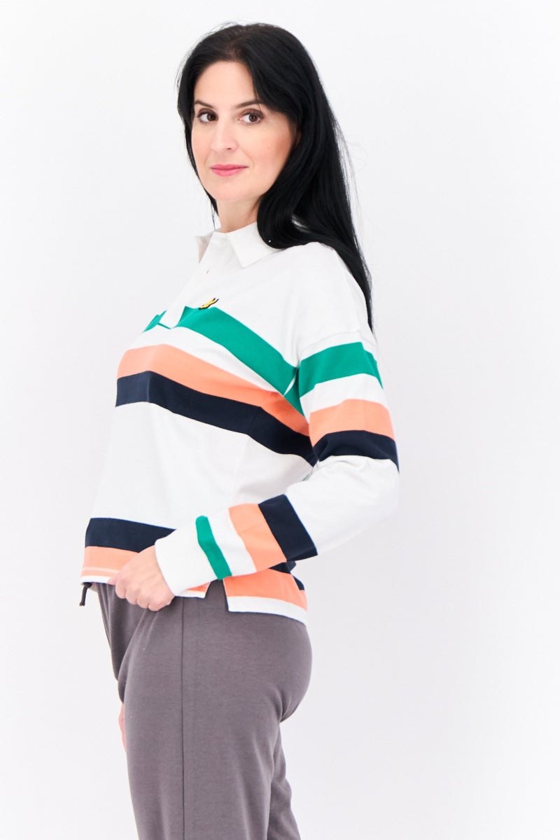 Lyle & Scott قميص بولو بأكمام طويلة وخطوط مع ياقة منتشرة للنساء، مجموعة أبيض/أخضر - Image 2