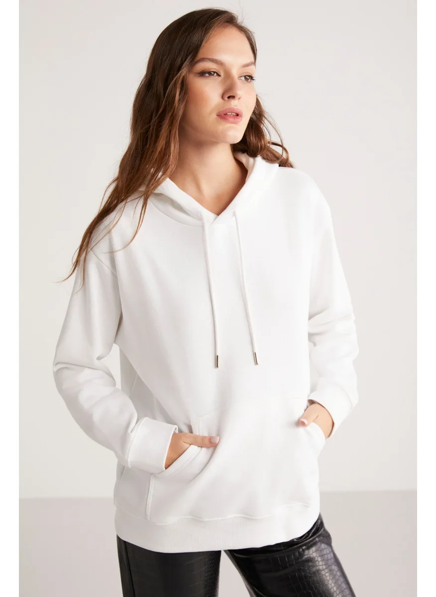 GRIMELANGE Tereza Women's White Sweatshirt