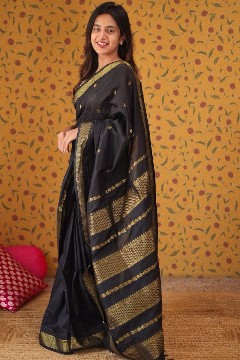 SGF11 Women's Kanjivaram Pure Soft Silk Saree With Unstitched Blouse Piece (Black) - Image 4