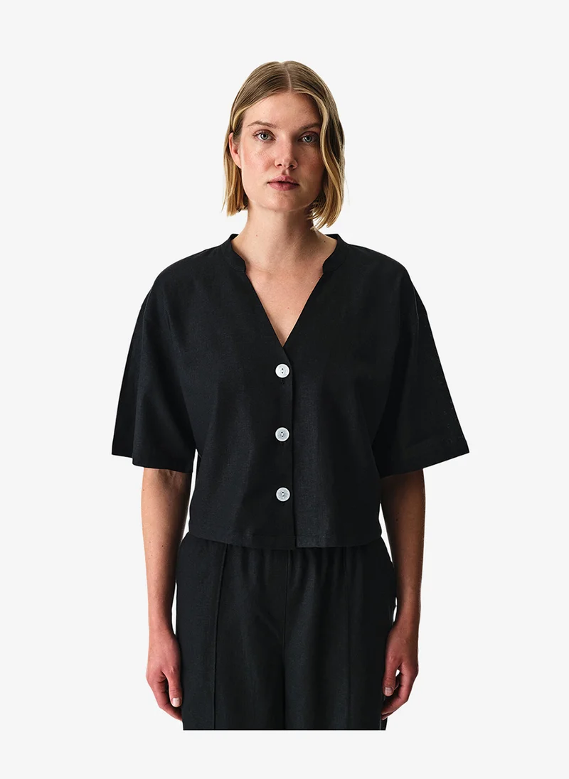 بنتي Women Alice Black Shirt