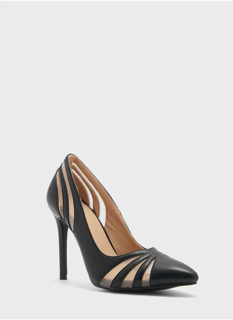 Khizana Cutout Detail Pointed Pump