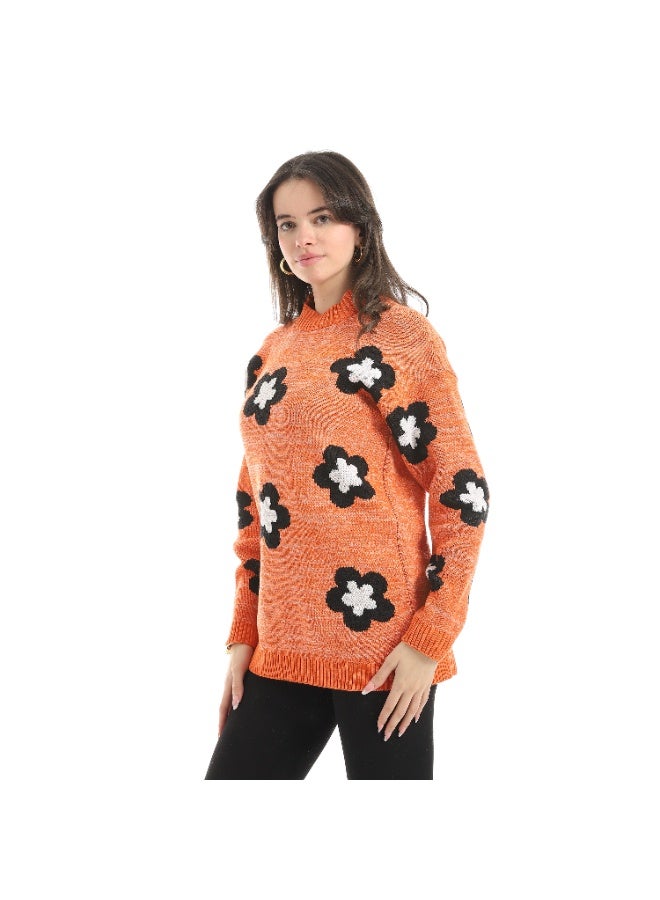 سيزار بلوفر صوف حريمي برقبة دائرية ومزود بنقش وردات - Image 2