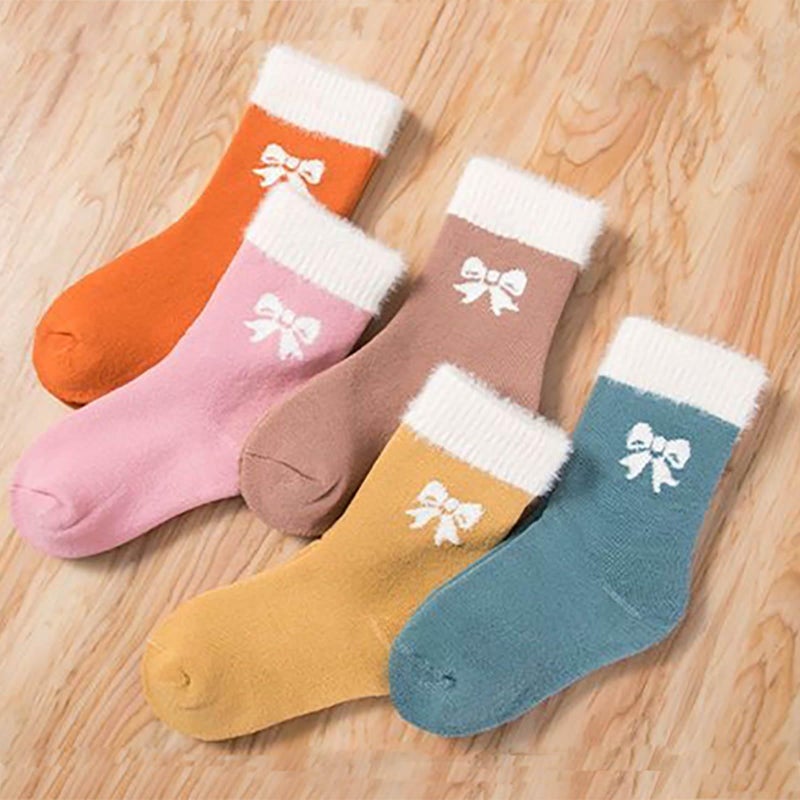 YINXIANJIN 5Packs Girls Kids Toddler Winter Socks Non Slip Fuzzy Thick Thermal Cozy Fluffy Crew Cabin Soft Warm Socks (US, Age, 5 Years, 8 Years) - Image 2
