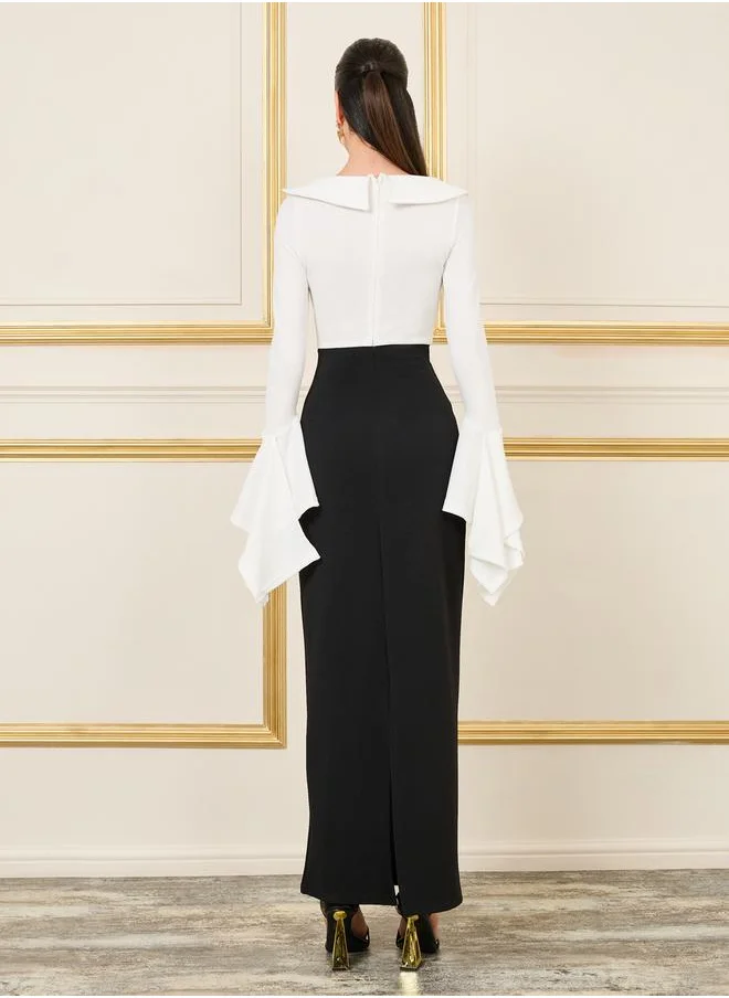 Styli Button Detail Bell Sleeves Bodycon Maxi Dress