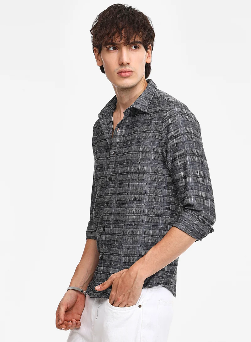 Campus Sutra Men's Charcoal Black Tartan Plaid Shirt