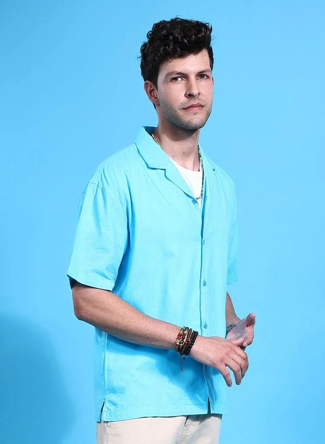 ذا انديان كراج كو Men Relaxed Fit Solid Half Sleeves Cuban Collar Resort Wear Shirt