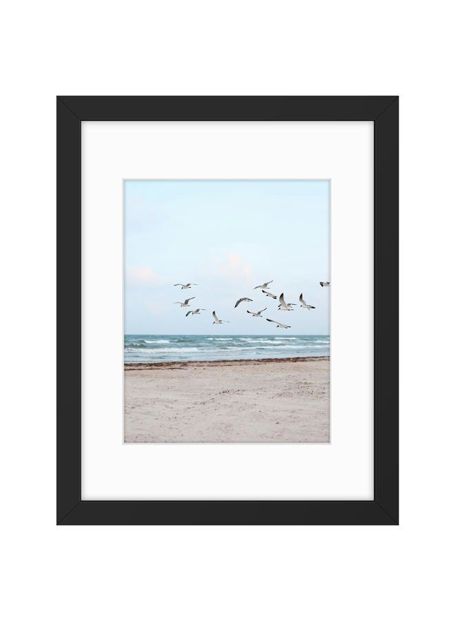 Frametory إطارات صور سوداء 11x14 - مصممة لعرض الصور 8x10 مع إطار أو 11x14 بدون إطار - تصميم عريض - مع معدات تثبيت مثبتة مسبقًا على الحائط - Image 1