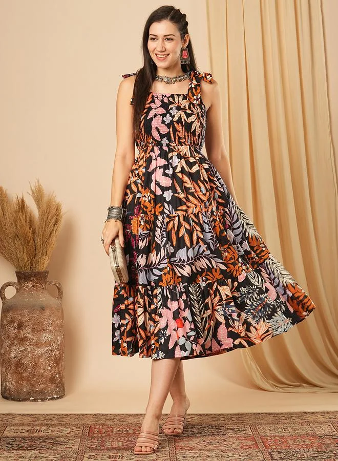 جلو باص Globus Women Black Printed Tie Sleeves Tiered Midi Dress