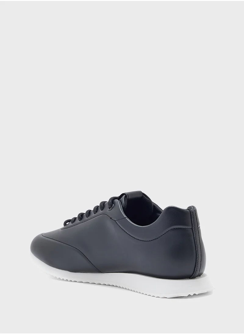 CALVIN KLEIN LACE UP LEATHER RUNNER TRAINERS